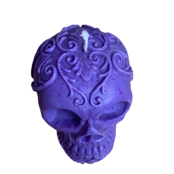 Handmade Candle Halloween Skull Dia de Los Muertos Unscented Purple - Picture 2 of 3